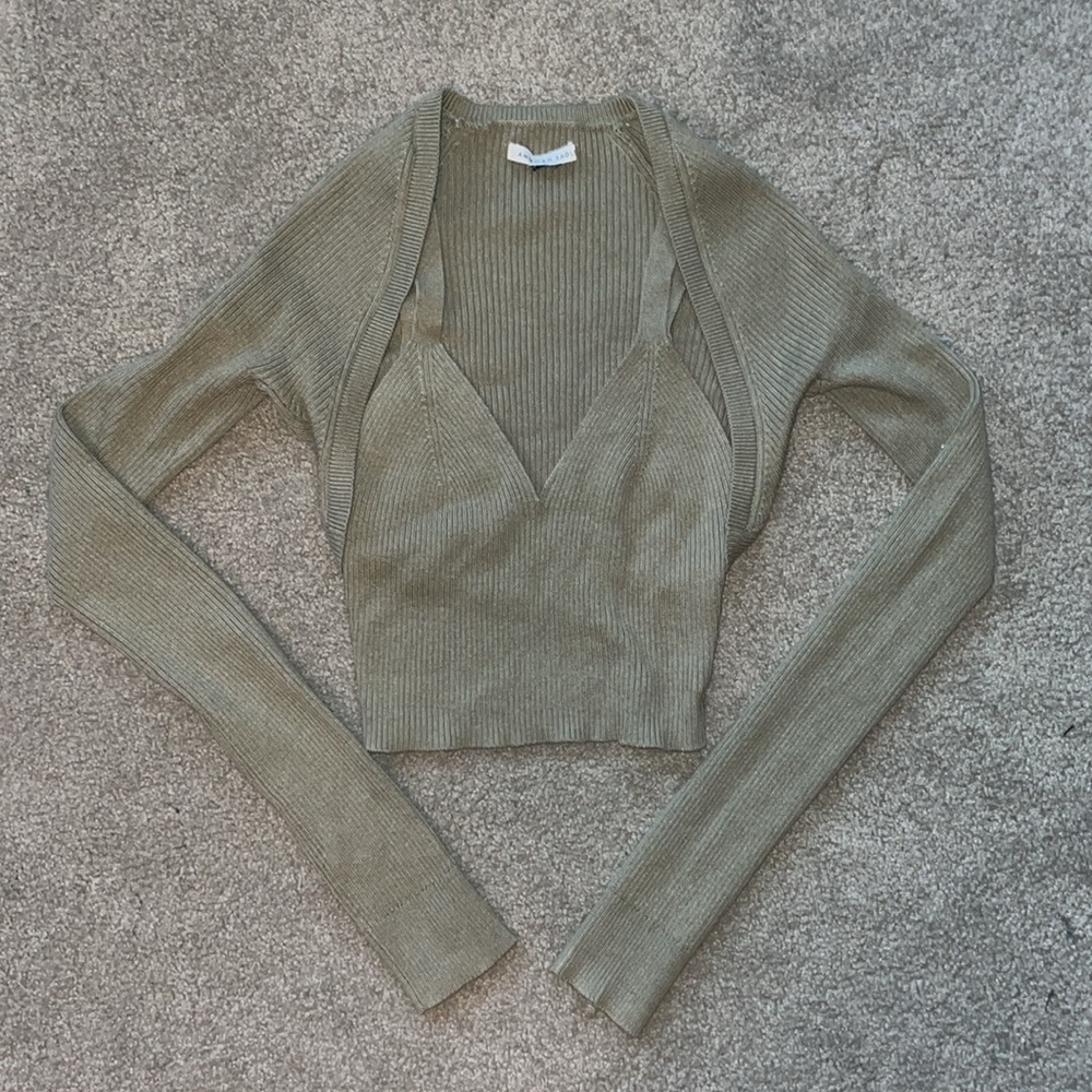 AEO crop shrug & tank set - Picture 3 of 4